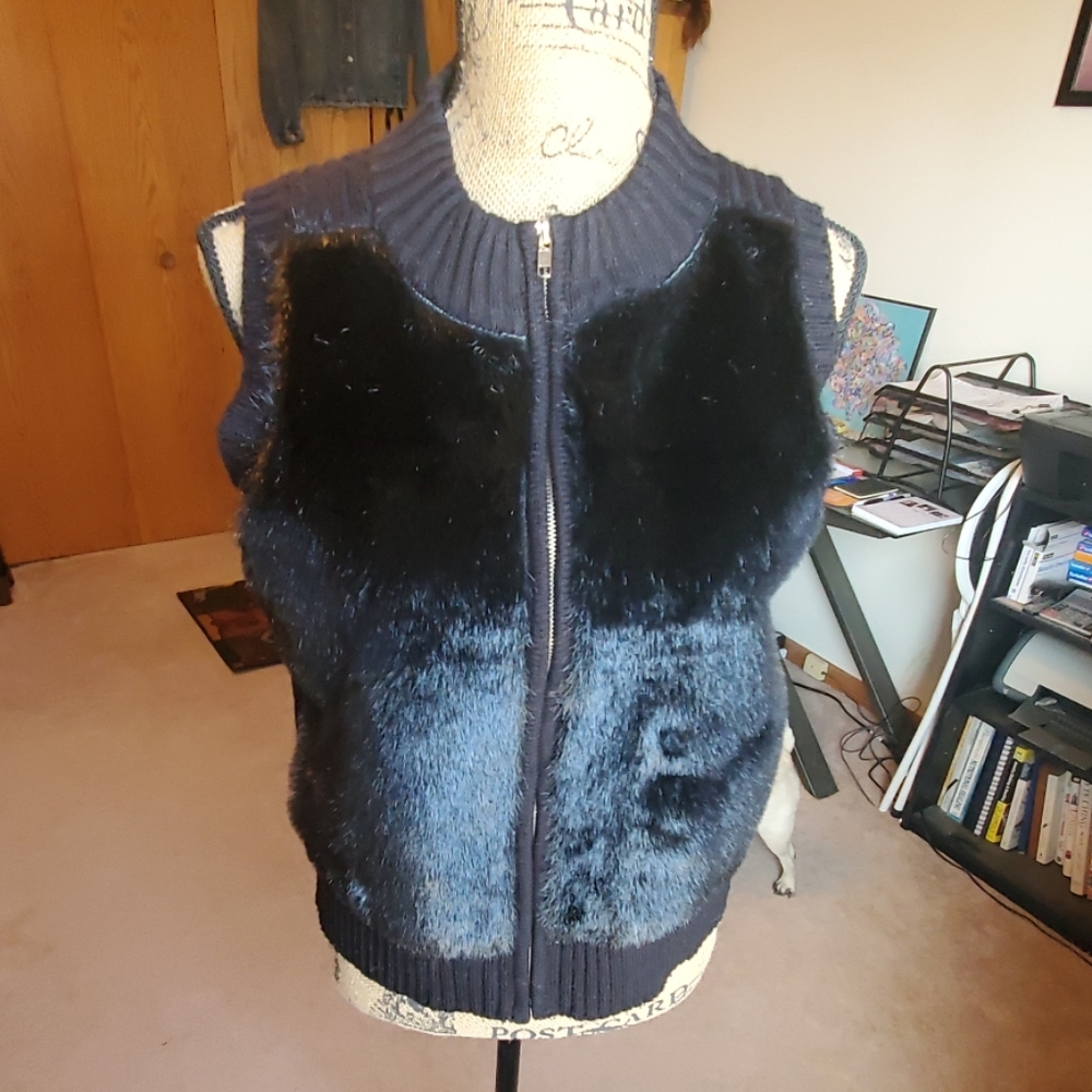 52 weekends size Medium black faux fur zip up vest